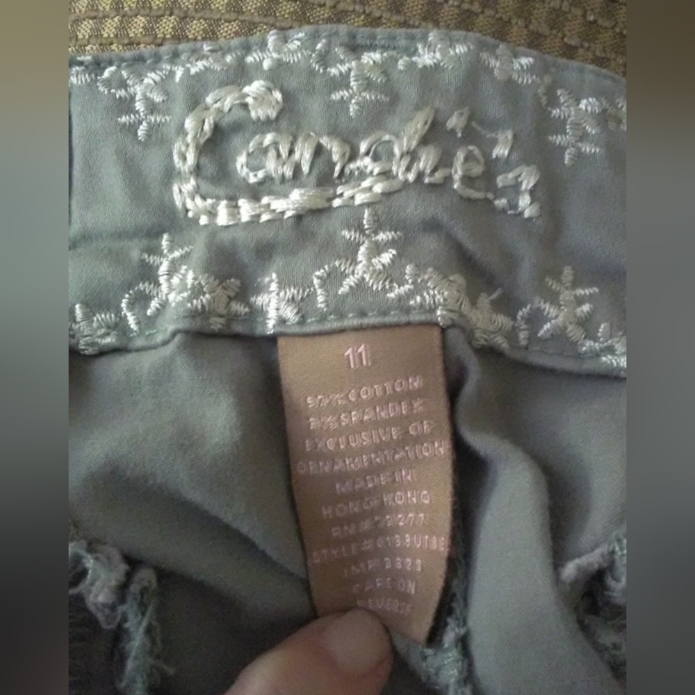 LIKE NEW GREEN PANTS or CAPRIS BY CANDIES DECOR. PKT/ (SNAP TO CAPRI) SZ. JR 11 - Picture 7 of 11